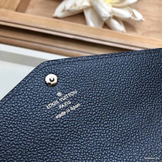 WIS LOUIS SARAH VUITTON WALLET 0729